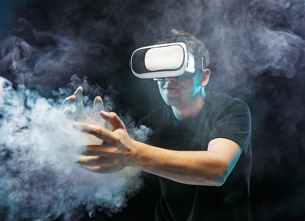 Free photo the man with glasses of virtual reality. future technology concept.