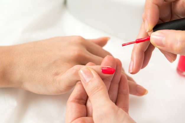 Free Photo manicure process shot