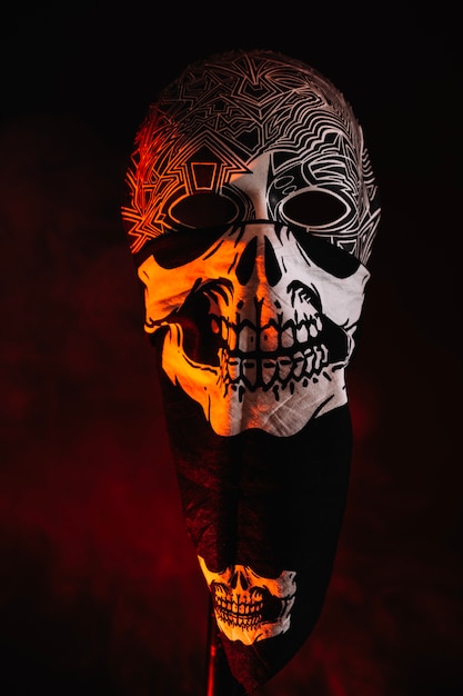 Free Photo mask in skeleton rag