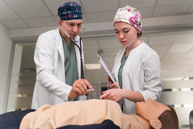 Medicine student doing their practice in a hospital