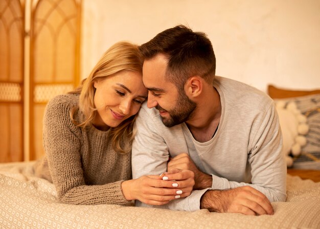 Medium shot couple relaxing