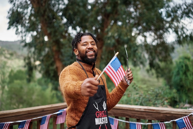 Medium shot smiley man with usa flag