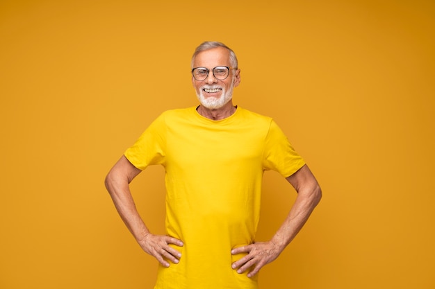 Free photo medium shot smiley senior man