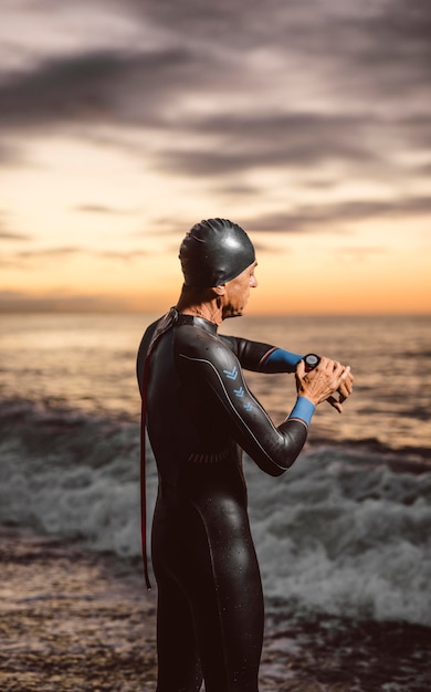 Free Photo medium shot swimmer stretching