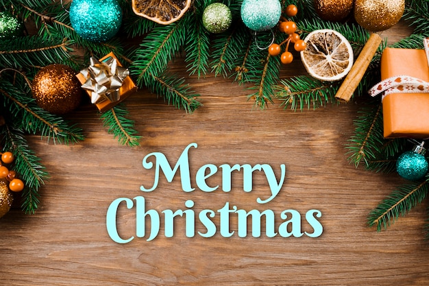 Free photo merry christmas banner with gifts