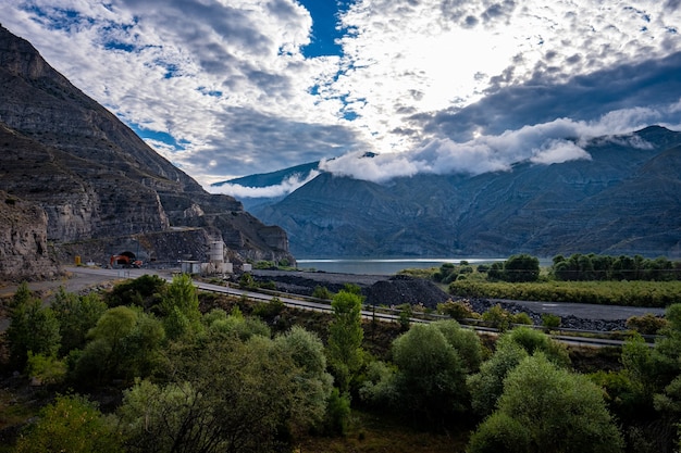 Free photo mesmerizing landscape of tortum lake in erzurum, turkey