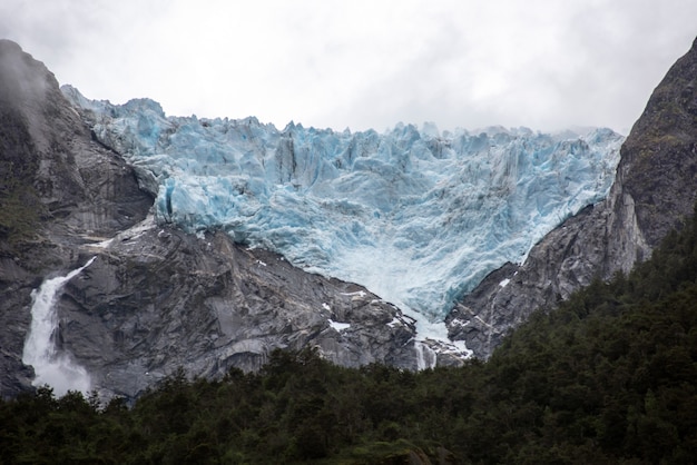 Free Photo mesmerizing view of the rocky mountains with a waterfall