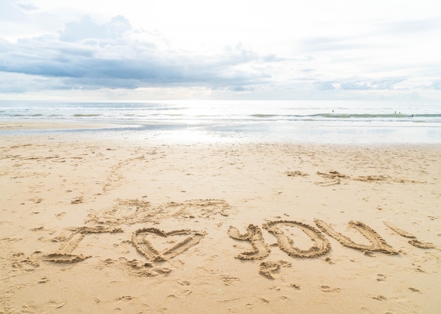 Free photo message i love you on the sand