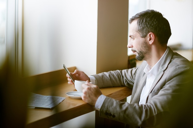 Messaging at coffee-break