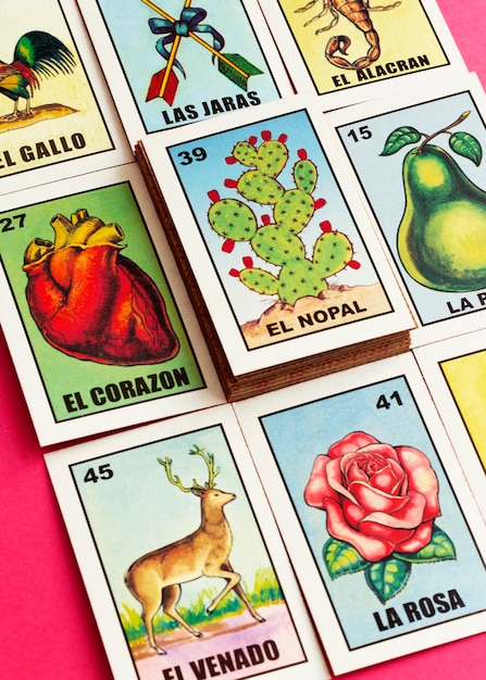 Free Photo mexican traditional cards game