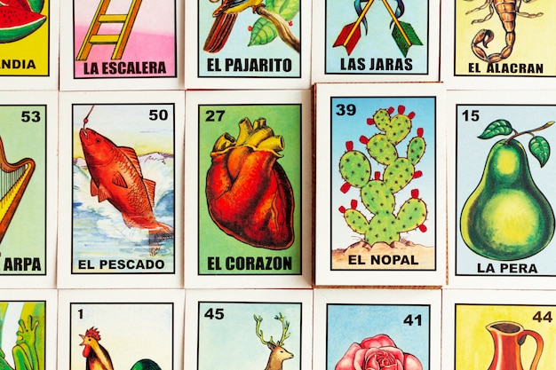 Free photo mexican traditional cards game