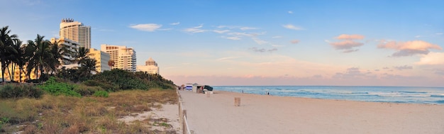 Free photo miami beach ocean view