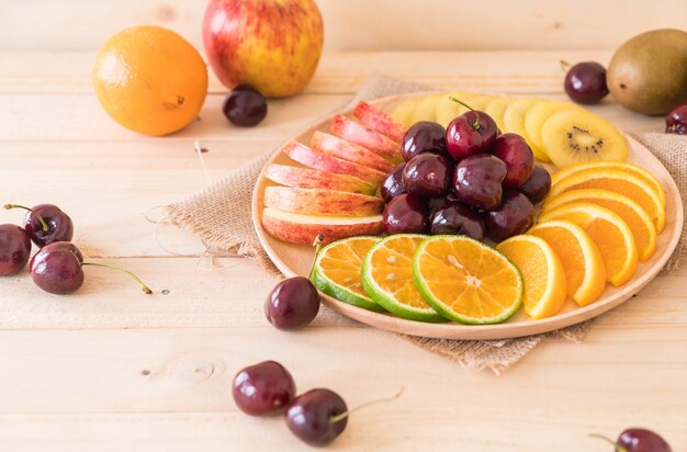 mixed sliced fruit