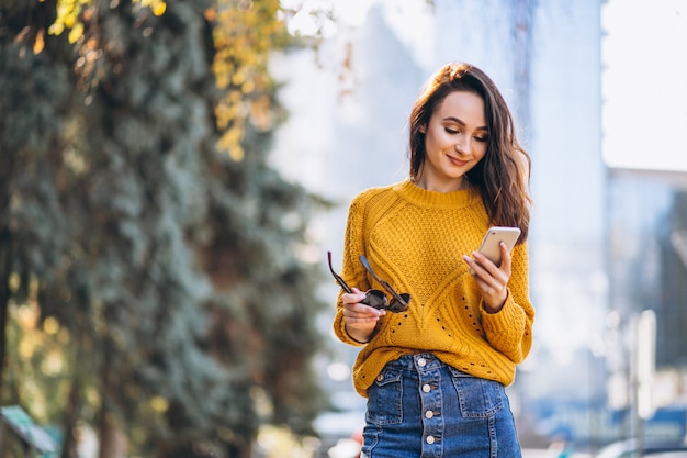 Model woman talking on the phone