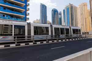 Free photo modern city skyscraper at dubai city in united arab emirates