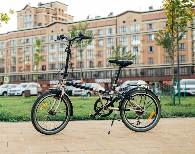 Free photo modern eco friendly bicycle outdoors