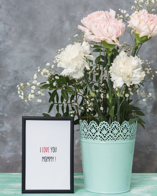 Free Photo mother's day frame and lovely flowers