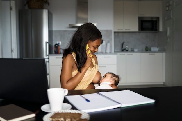 Free photo mother spending time with her beloved child