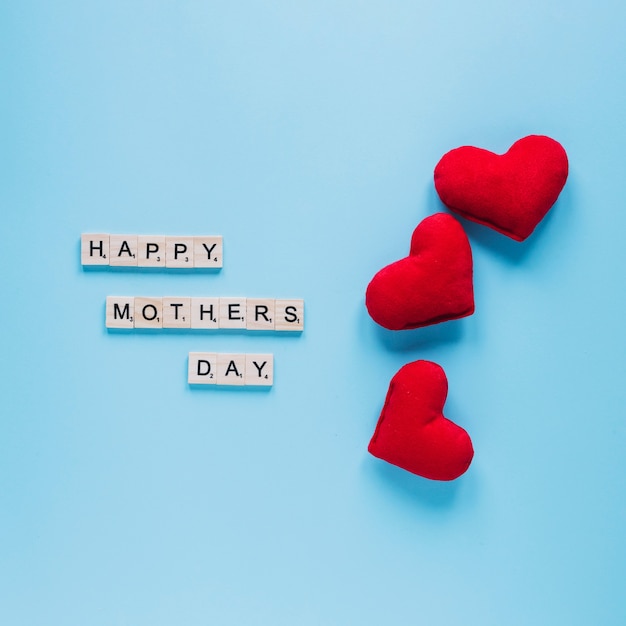 Free photo mothers day composition with three hearts