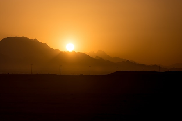 Free Photo mountain sunset