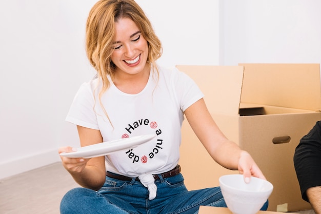 Free photo moving scene with laughing woman