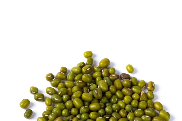 Free Photo mung beans isolated on white background