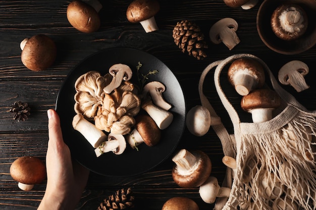 Free Photo mushrooms concept of autumn food autumn harvest