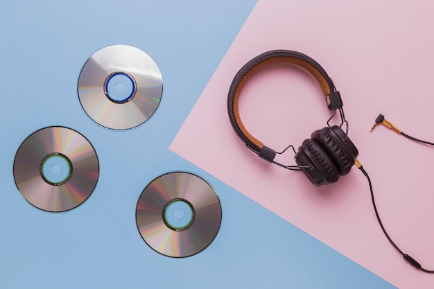 Free Photo music cds with headphones