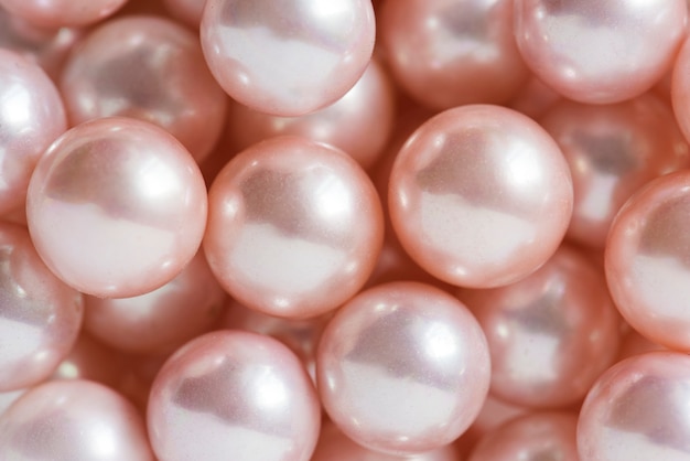 Free photo natural pearls closeup