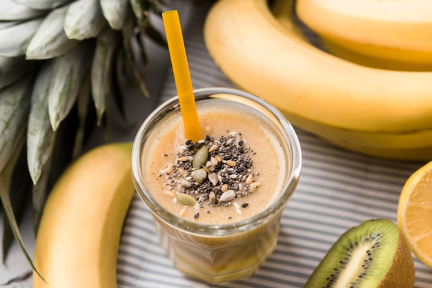 Free photo natural smoothies with bananas