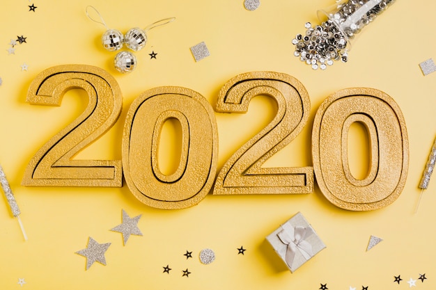 Free photo new year celebration 2020 and silver accessories