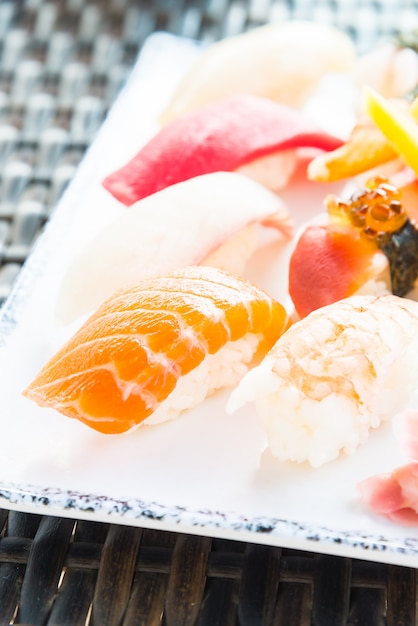 Free photo nigiri sushi