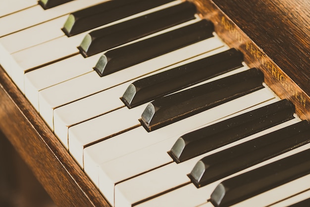 Free photo old vintage piano keys