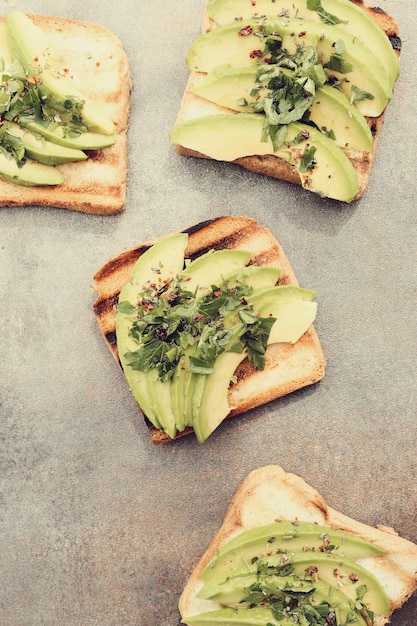 Free photo organic avocado sandwich