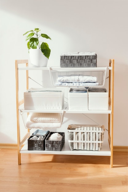 Free photo organized cabinet at home