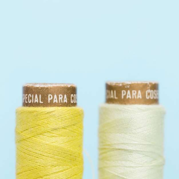 Free photo pair of yellow thread reals