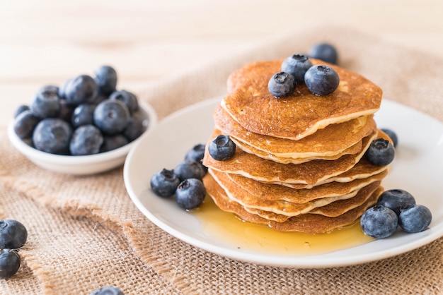 pancakes with blueberry