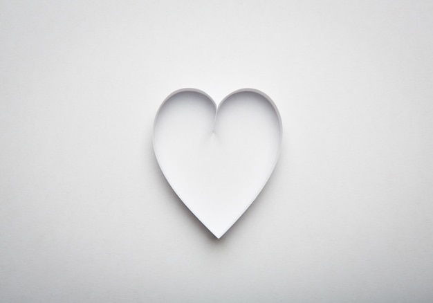 Free photo paper  heart shape symbol for valentines day  with copy space fo