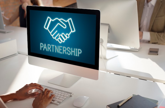 Free Photo partnership agreement cooperation collaboartion concept