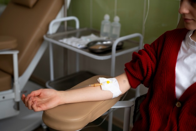 Free Photo patient getting chemotherapy treatment