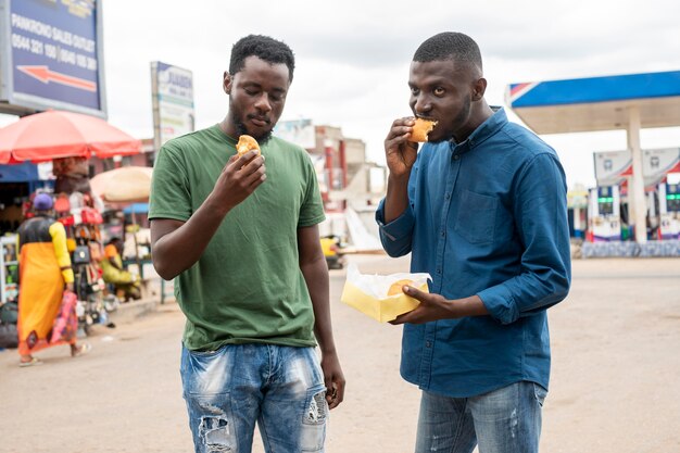 People getting street food