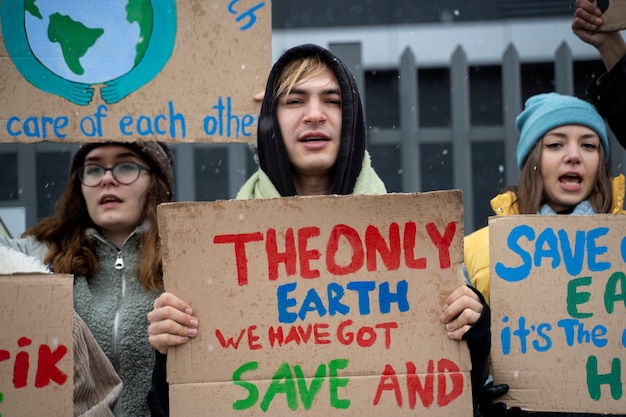 Free photo people having a protest for world environment day