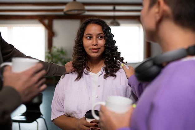 Free photo people meeting in support group