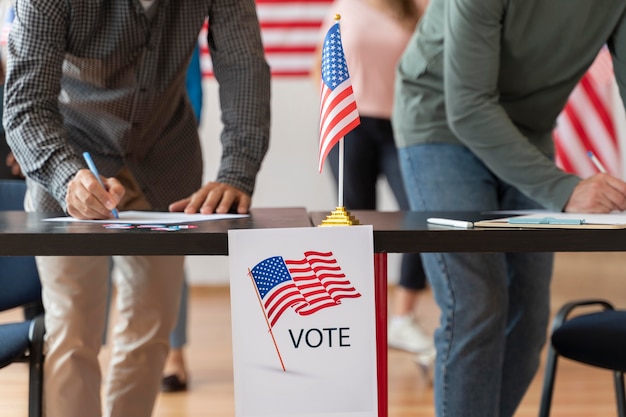 Free photo people registering to vote in the united states