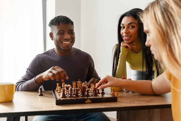 People spending time together and experiencing time expansion