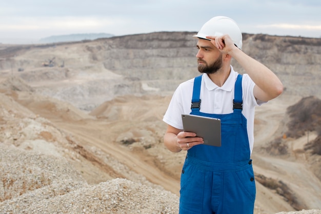 Free photo person working in building and construction