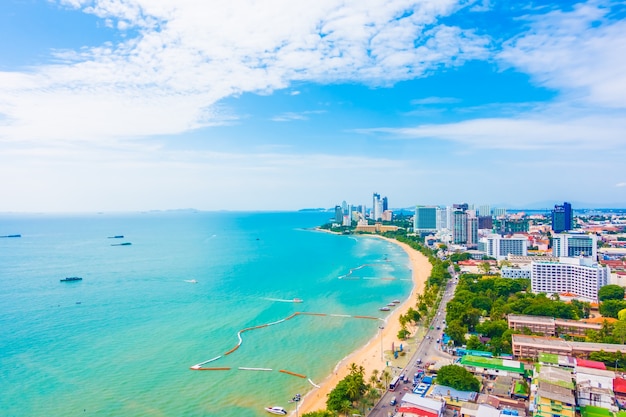 Free photo photo of a beach town view from above