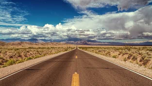 Free Photo photography of empty road during daytime