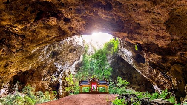 Free photo phrayanakorn cave in prachuap khiri khan province, thailand.