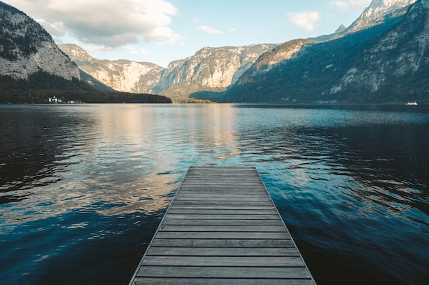 Free photo pier at a lake in hallstatt, austria